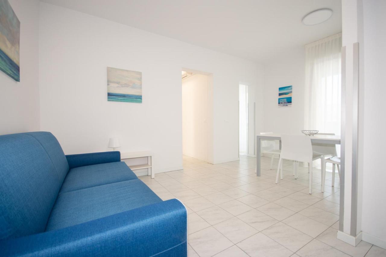 Condominio Nautilus Бибионе Екстериор снимка